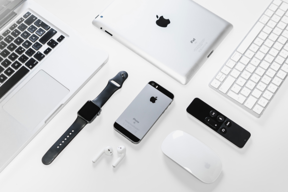 Różne urządzenia marki Apple